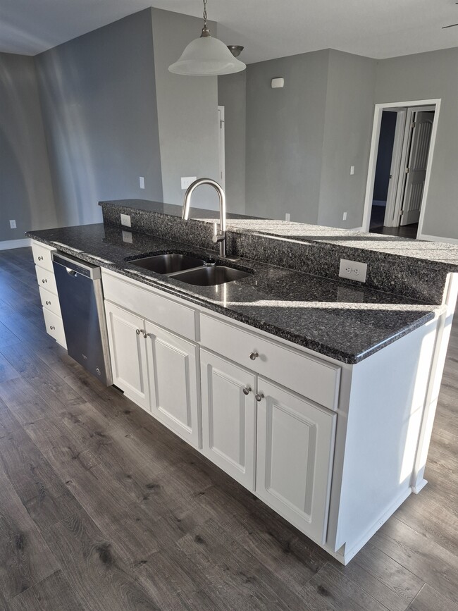 Photo - 1713 N Carolina St