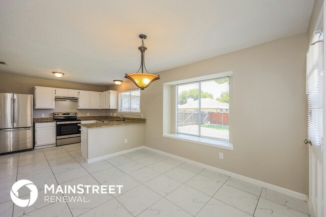 Photo - 6818 Still Lake Dr