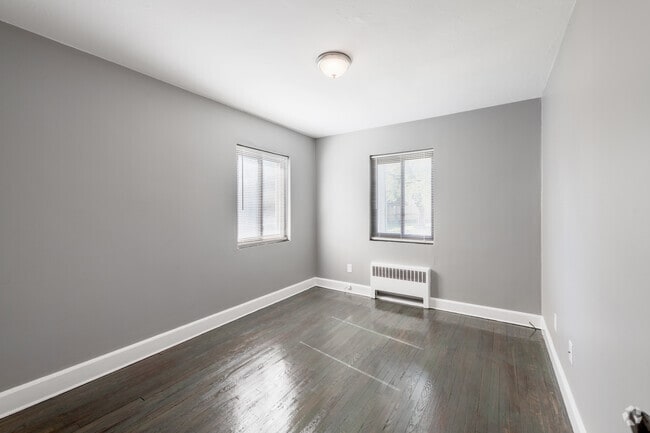 2 BR, 1 BA