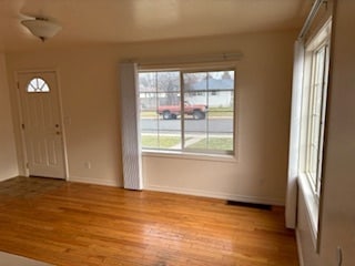 Photo - 5815 N Elgin St