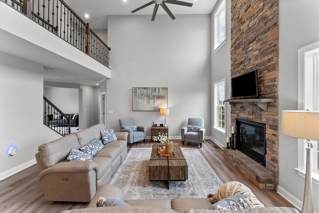 Photo - 107 Vly Vw Dr