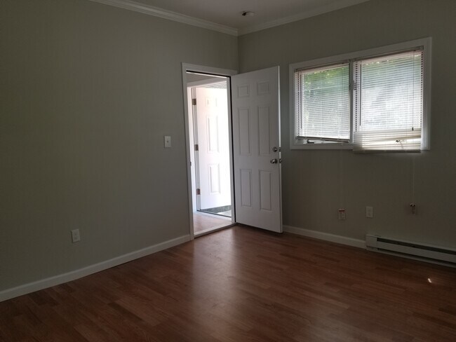 Photo - 738 Savin Ave Unit rear