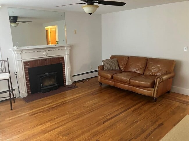 Photo - 56 Partition St