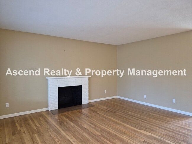 Photo - Available Now Prime Terra Linda Location One Level Home Large Fenced Yard & Attached Garage Walk ...