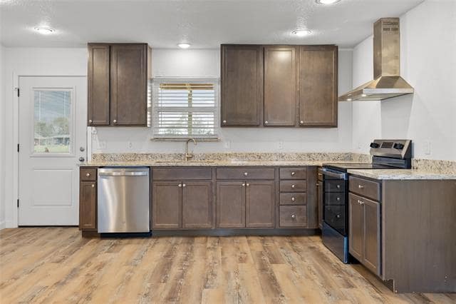 Photo - 6934 Simmons Dr