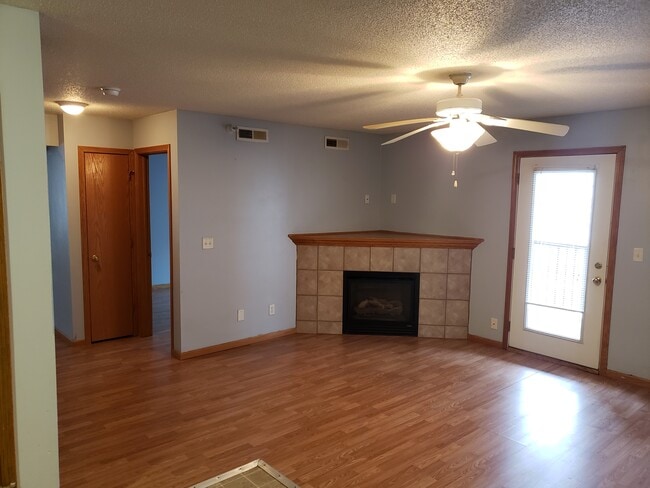 Building Photo - 888 Boston Way Unit 6