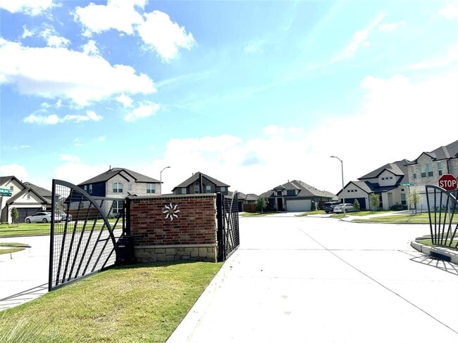 Building Photo - 2437 Fairway Hbr Dr Rental