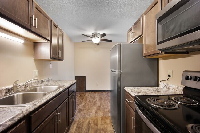 Remodeled Kitchen - Wexford Commons Apartments