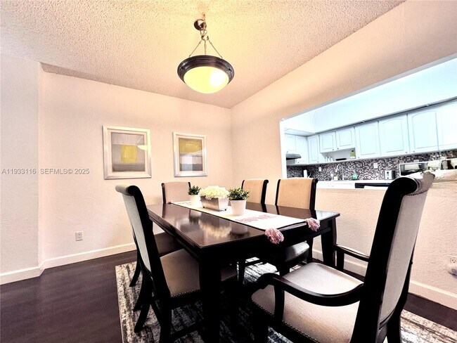 Photo - 19390 Collins Ave Unidad 422