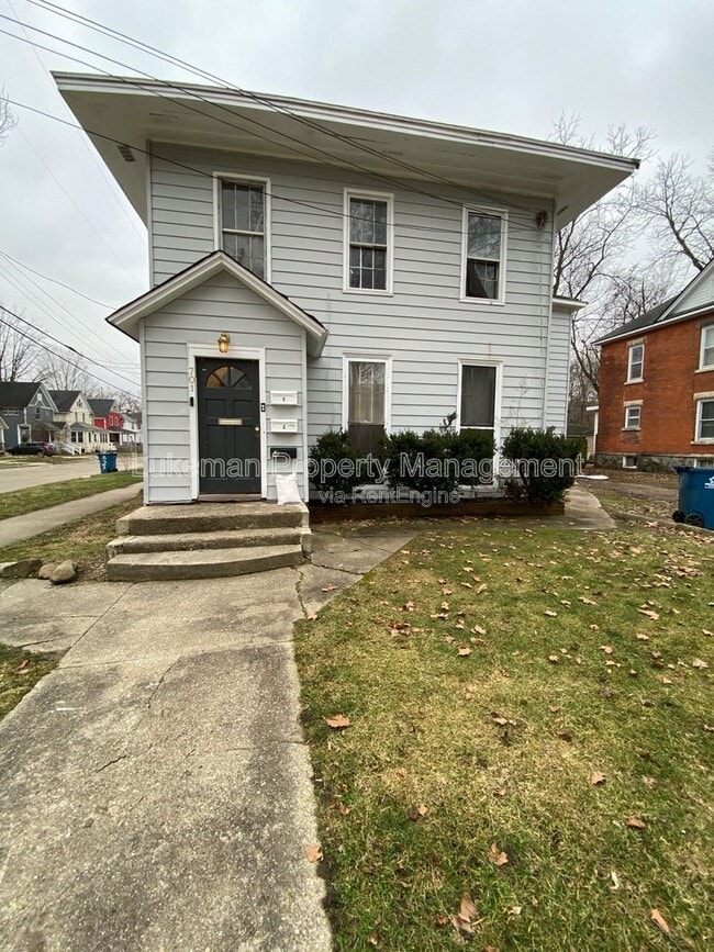 Building Photo - 701 W Vine St Unit 3