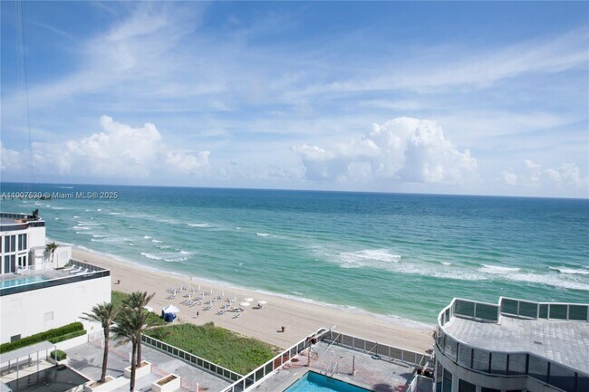 Photo - 15901 Collins Ave Unidad 802