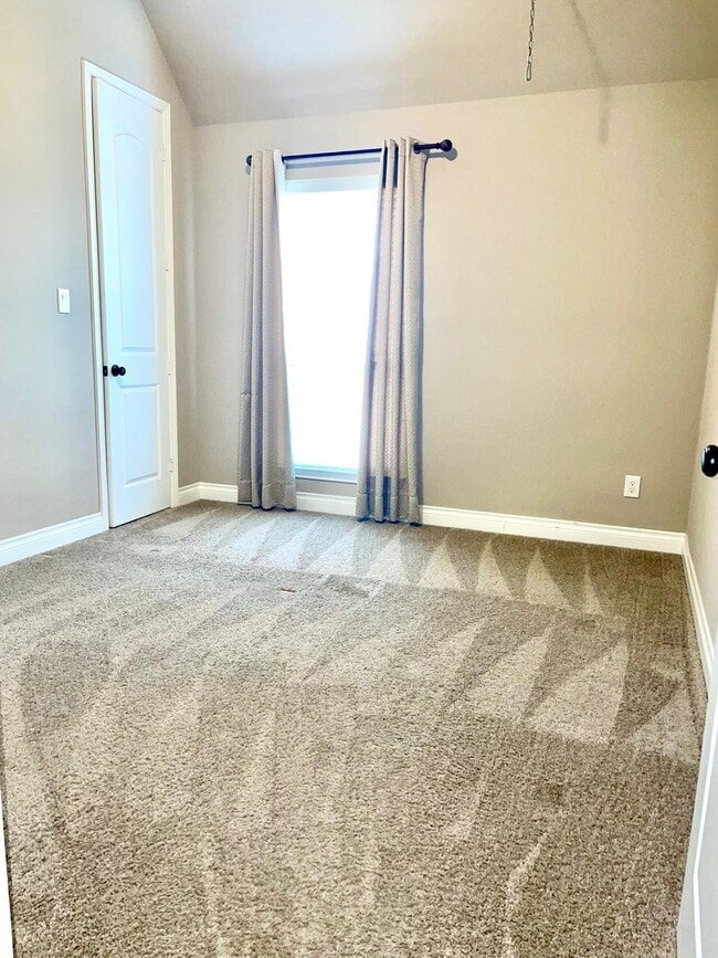 Building Photo - 10902 Kennowy Ct