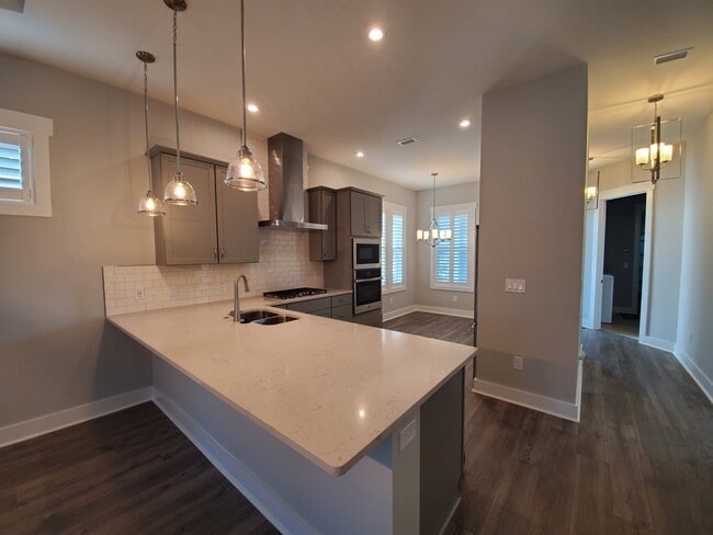 Photo - 48 Lafayette Rd