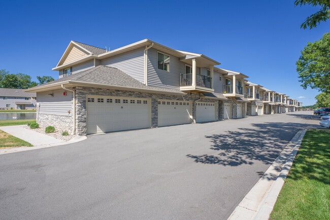 Photo - Madeira Place