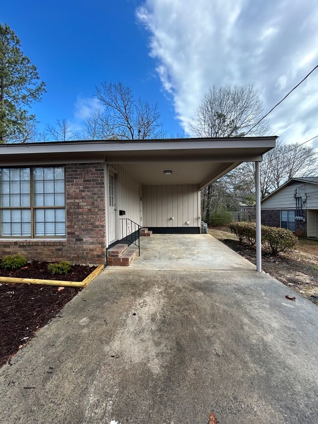 Photo - 228 Huffaker Rd NW Unit A