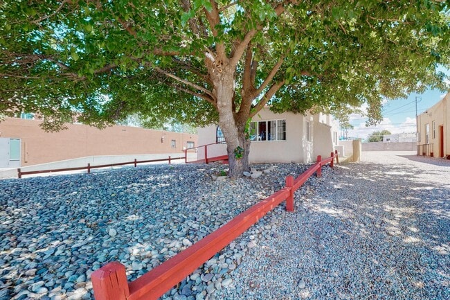 Photo - 3106 Monte Vista Blvd NE