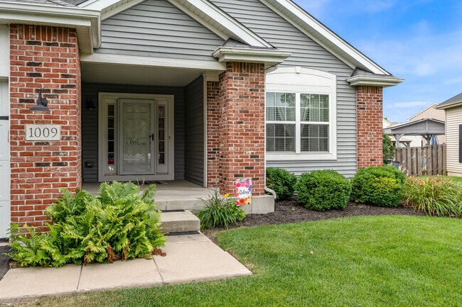 Photo - 1009 Birchwood Dr