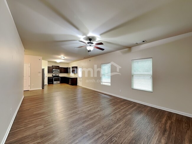 Photo - 3525 Mica Cir SE