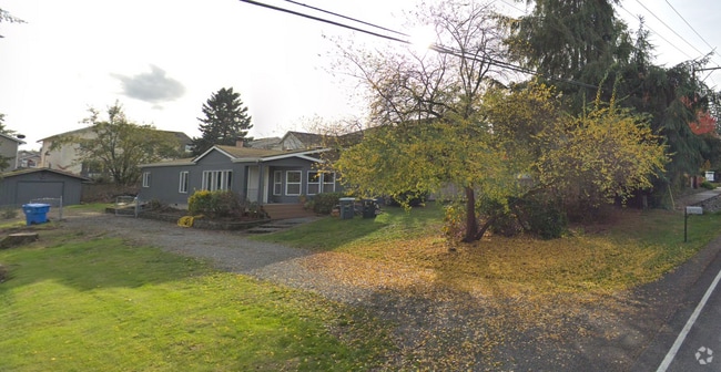 Building Photo - 8714 Puyallup Rental