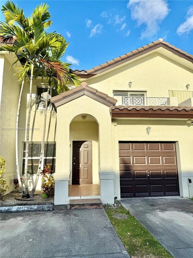 Photo - 8803 NW 109th Pl Casa Adosada