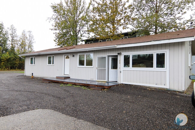 Building Photo - 213 Yukon Dr