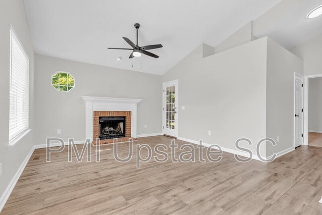 Photo - 244 Oak Valley Dr