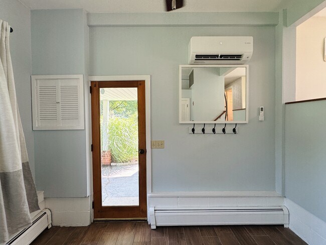 Photo - 11 Raymond Ave