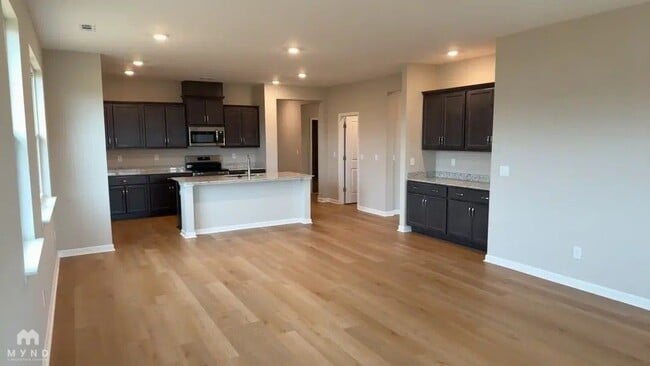 Photo - 105 Starview Ct