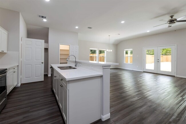 Photo - 2029 Rd 3550