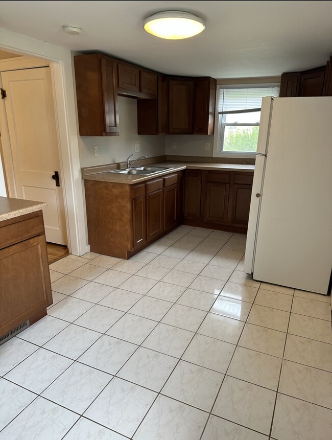 Building Photo - 329 9th Ave S Rental