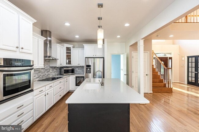 Photo - 9212 Isle of Laurels