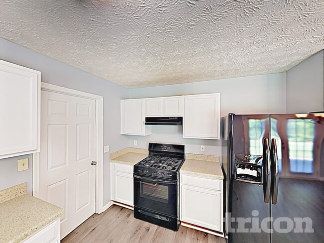 Photo - 5413 Wicklander Dr