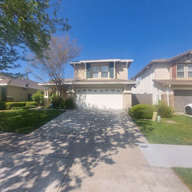 Natomas Park, spacious 3 bedroom with larg... - Natomas Park, spacious 3 bedroom with larg... Casa