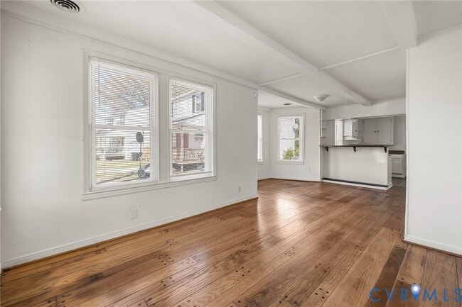 Photo - 107 S 9th Ave