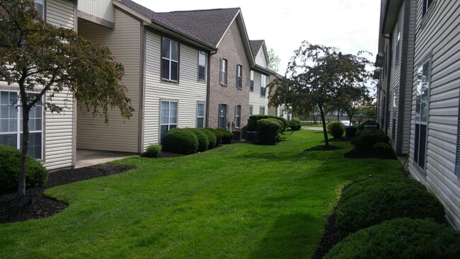 Barrington Club Apartments