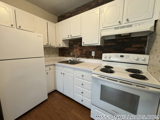 Photo - 74 S Huntington Ave Apartment Unit 22