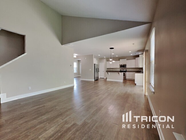 Photo - 456 Rolling Meadows Dr