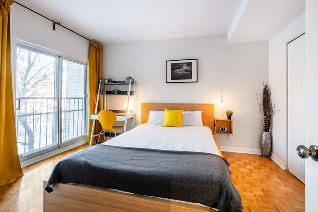 Photo - 2023 Rue Dézéry Unit SI FL2-ID1589103P