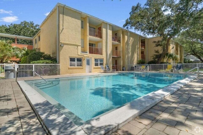 Building Photo - 209 W Miracle Strip Pkwy Unit APT C105