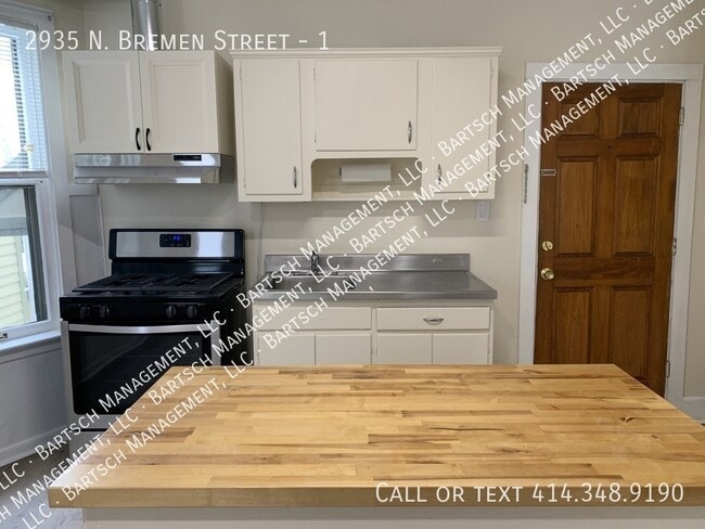 Photo - 2935 N Bremen St Unit 1