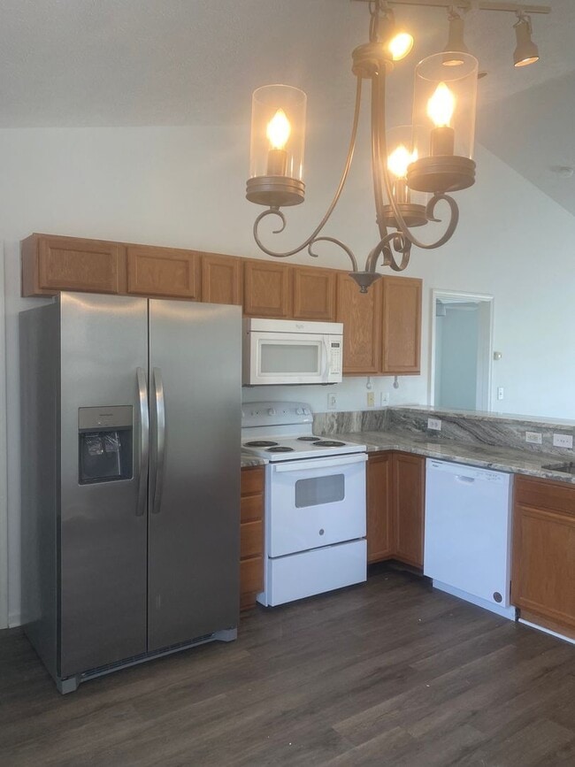 Photo - Walkers Woods - 3 Bed / 2 Bath Single Fami...