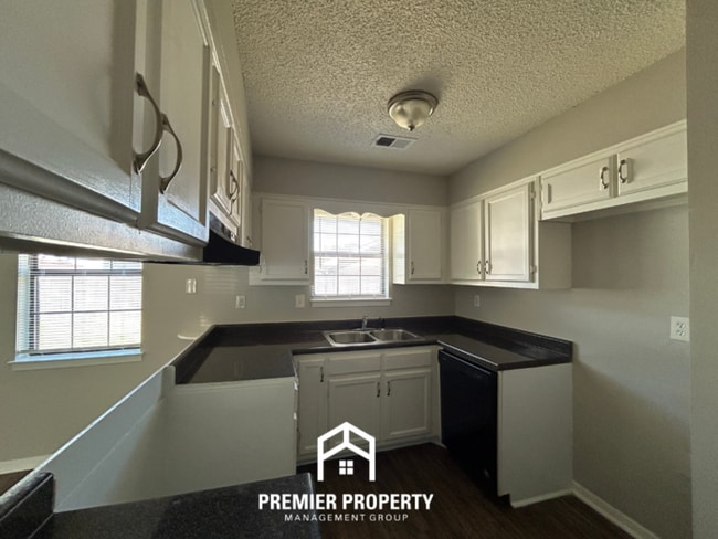 Photo - 6200 Somerset Cove