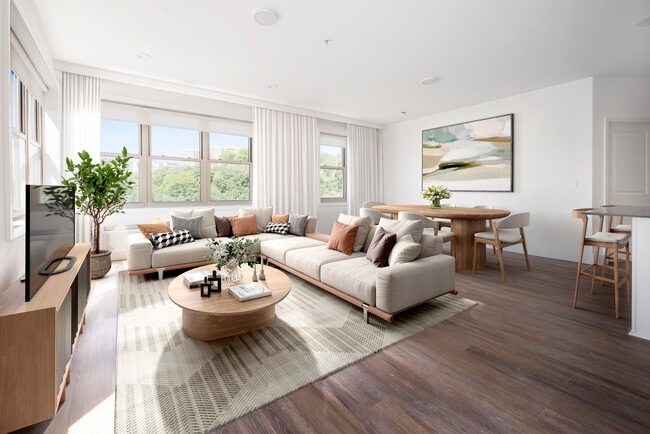 Photo - 55 Riverwalk