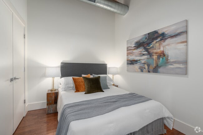 1BR, 1BA - 526SF - Bedroom - The Mill at Howard