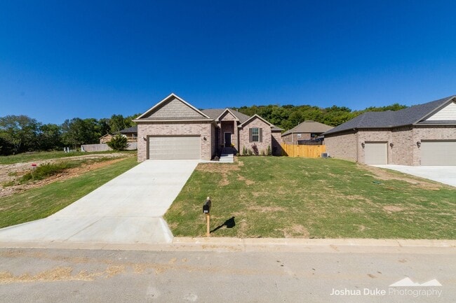 Photo - 3 bedroom 2 bath modern style home minutes...