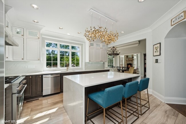 Photo - 675 Old Barrington Rd