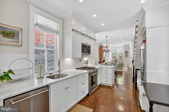 Photo - 3424 P St NW