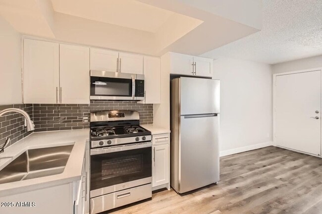 Photo - 1645 E Thomas Rd Unidad St