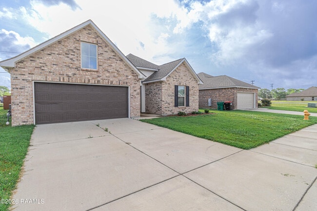 Photo - 304 Tall Meadows Ln