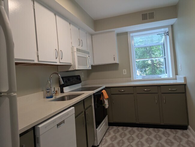 Photo - 8606 Geren Rd Unit 8606 Geren